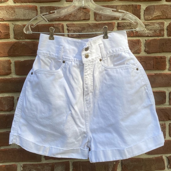 Brooks Pants - Vintage High-Waisted White Shorts